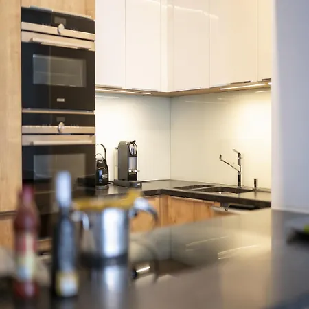 Chasa Emerita Moderne 3,5-zimmer Terrassenwohnung Mit Panoramablick