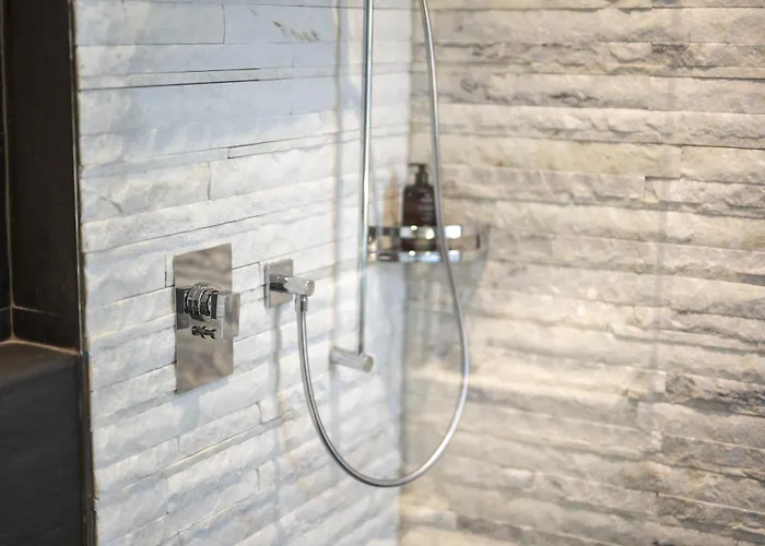 Chasa Emerita Moderne 3,5-zimmer Terrassenwohnung Mit Panoramablick