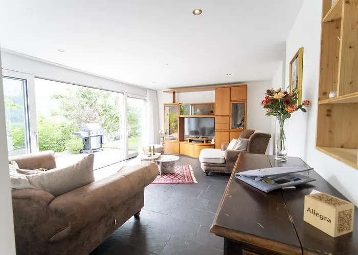 Apartment Chasa Emerita Moderne 3,5-zimmer Terrassenwohnung Mit Panoramablick *