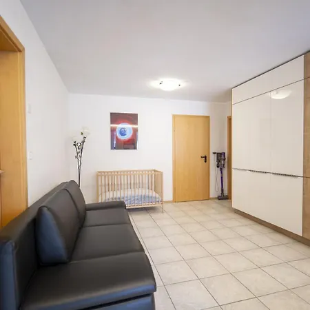 Lägenhet Chasa Emerita Moderne 3,5-zimmer Terrassenwohnung Mit Panoramablick *