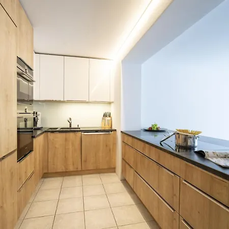 Lägenhet Chasa Emerita Moderne 3,5-zimmer Terrassenwohnung Mit Panoramablick Scuol